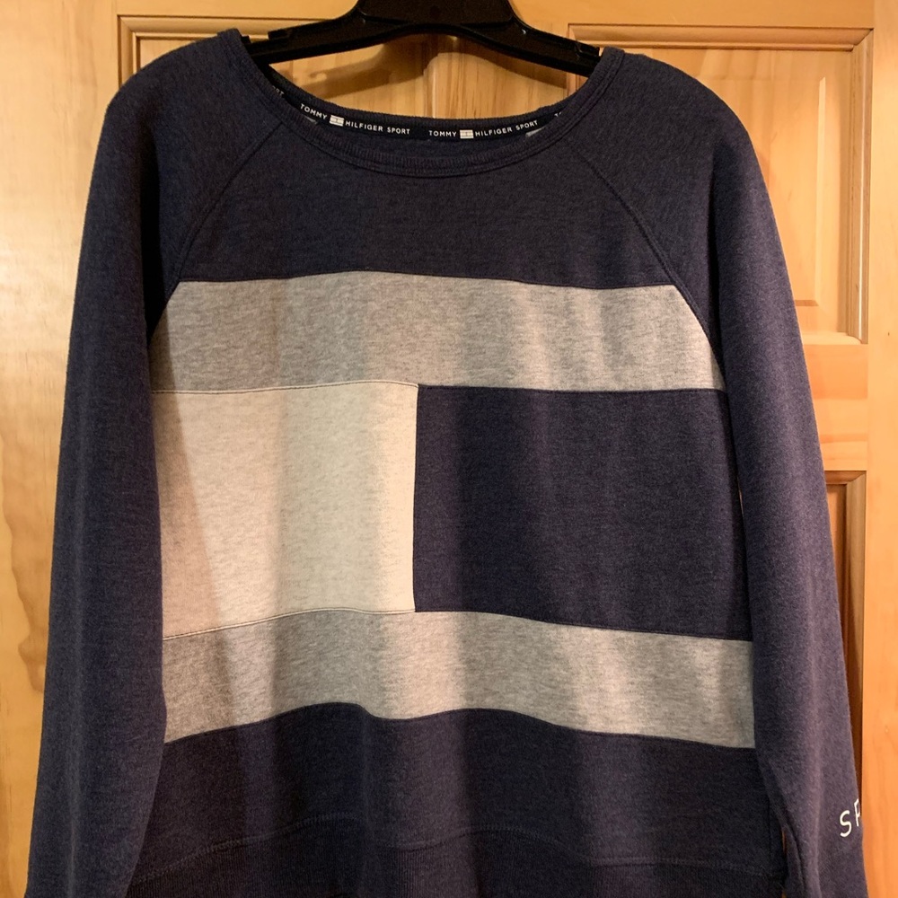 NWOT Tommy Hilfiger Sport Sweatshirt